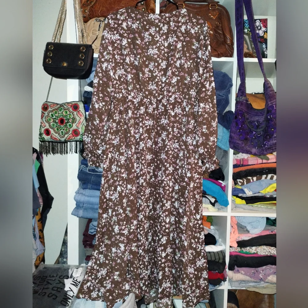 Bloomchic 14-16 NWT Dress long sleeves - Picture 4 of 6